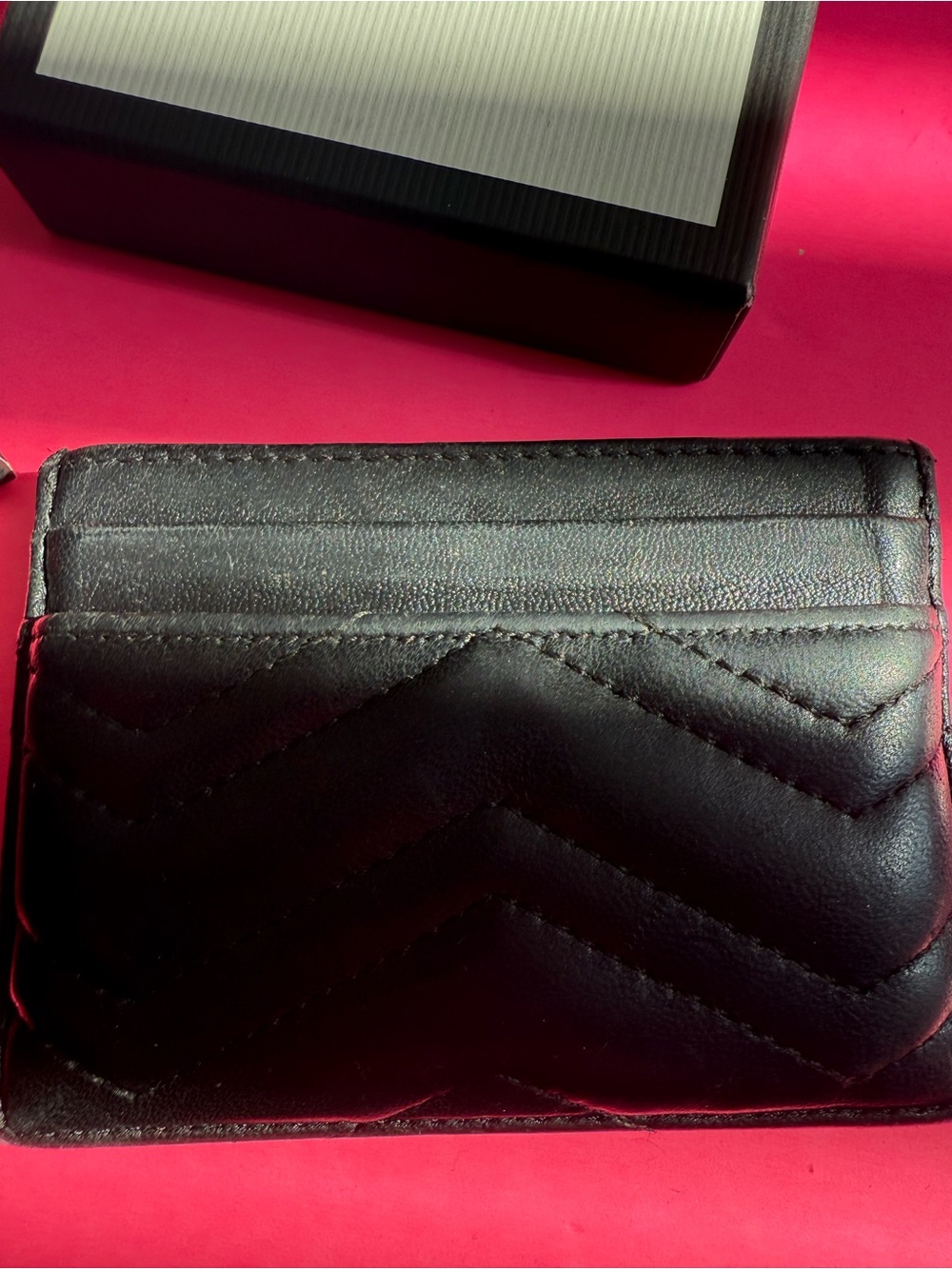 Gucci Black Quilted Leather GG Card Holder with Gold Hardware - Picture 4 of 8